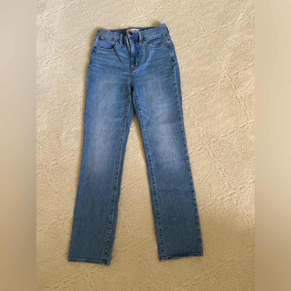 Medium wash slim Demi boot